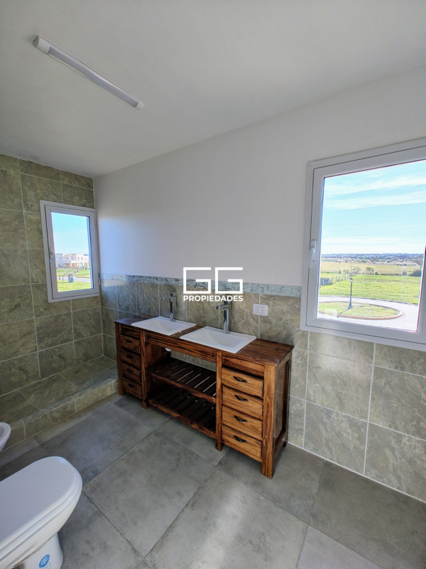 Casa En San Sebastian - Area 2 - Vista Al Golf - Al Agua - Imagen 10