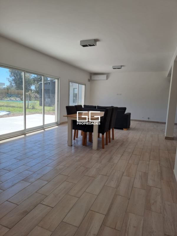 Casa En San Ramon - 3 Dormitorios - Pilar Del Este - Pilar - Imagen 2