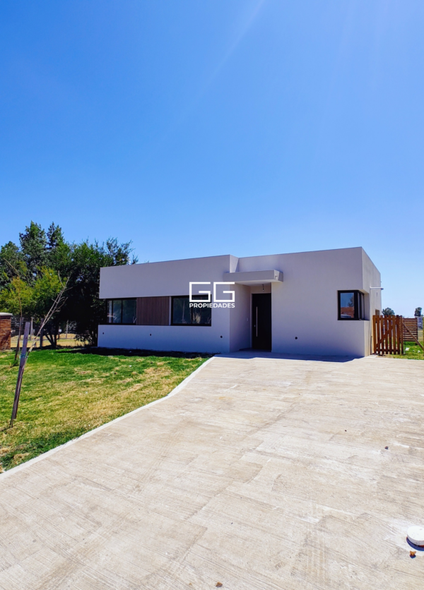 Casa En Santa Elisa - 3 Dormitorios - Pilar - Pilar Del Este - Imagen 2