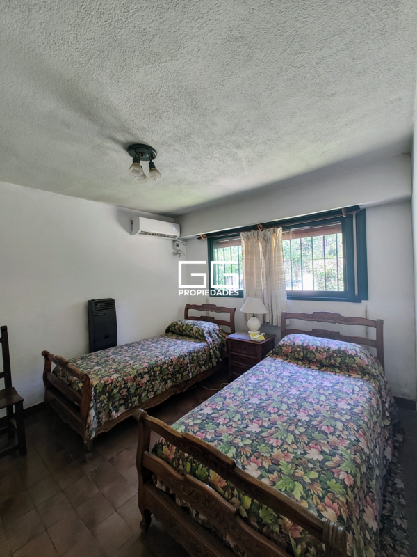 Casa Con Gran Parque Y Piscina En Robles Del Monarca - Pilar - Imagen 6