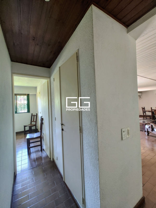 Casa Con Gran Parque Y Piscina En Robles Del Monarca - Pilar - Imagen 8