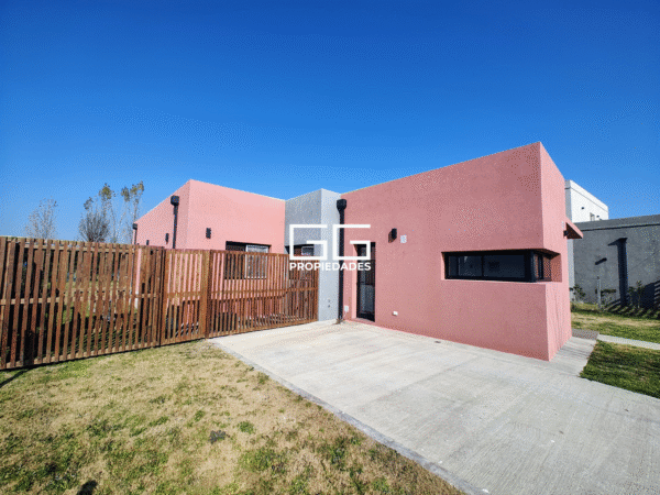 Casa Con Pileta - Area 13 - San Sebastian - Pilar - Escobar - Imagen 3