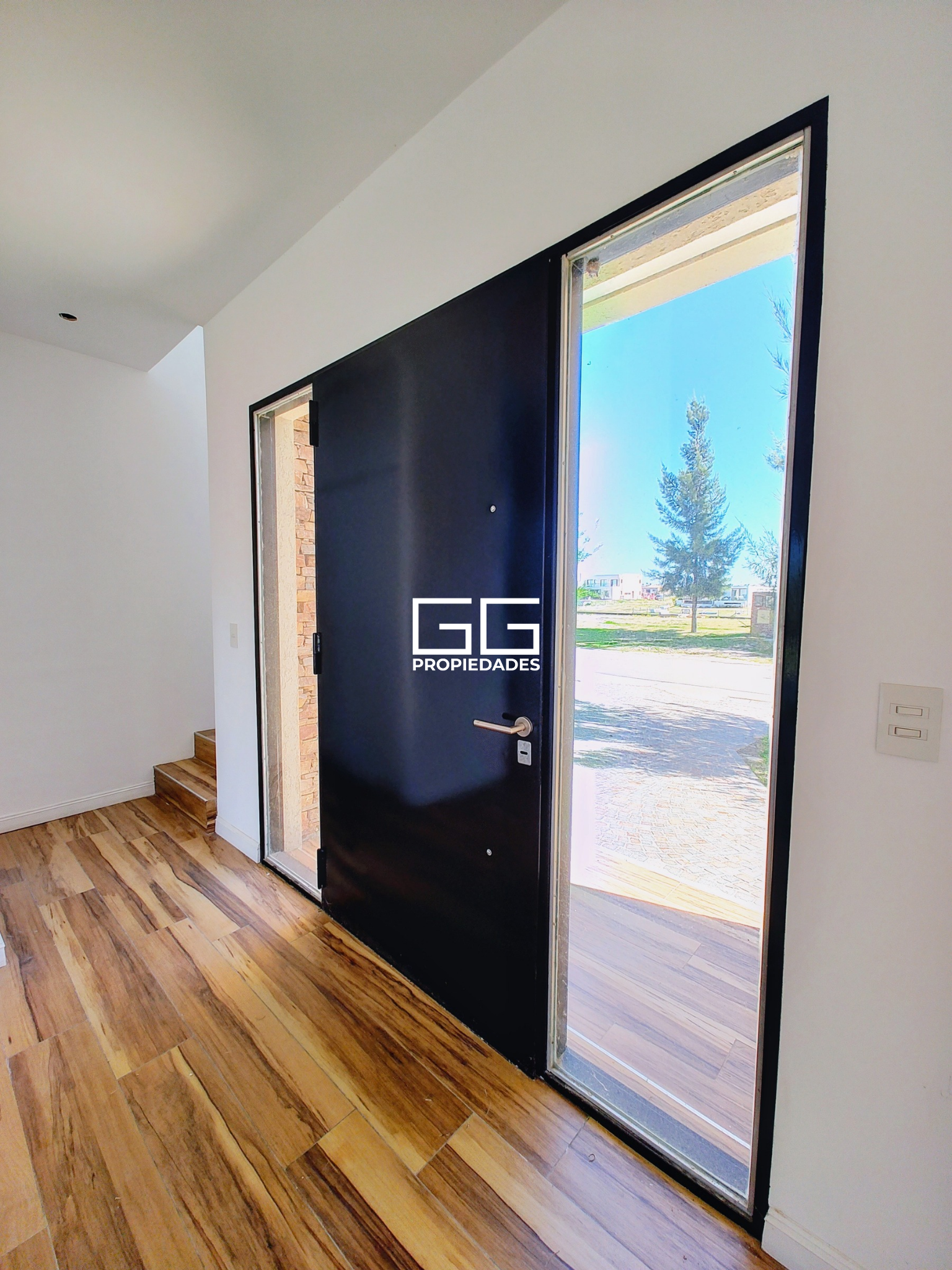 Casa En El Naudir - 3 Dormitorios + Oficina - Escobar - Imagen 2