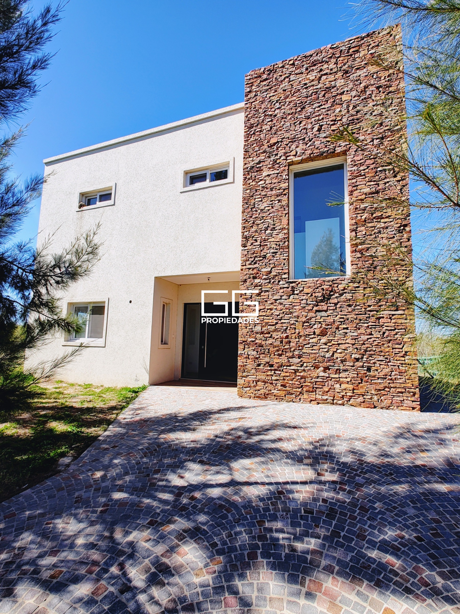 Casa En El Naudir - 3 Dormitorios + Oficina - Escobar