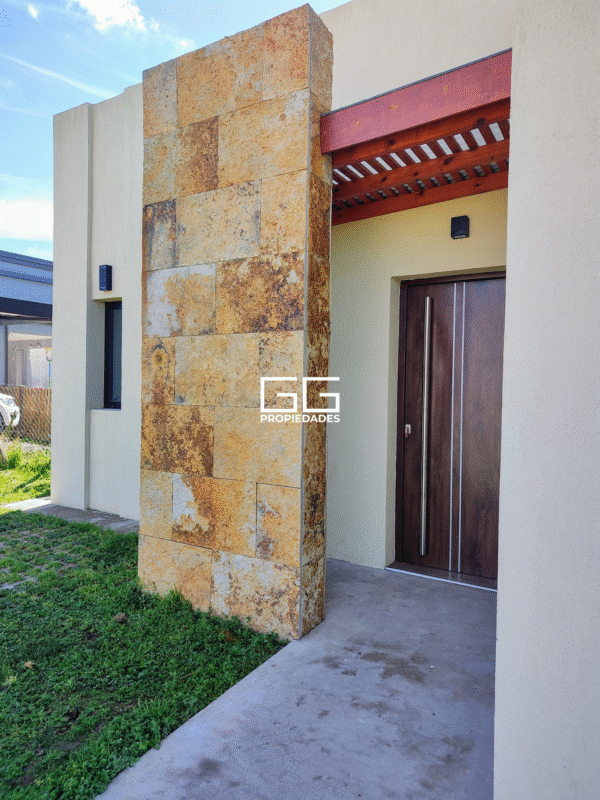 Casa En Area 13 - San Sebastian - Oportunidad - Imagen 4