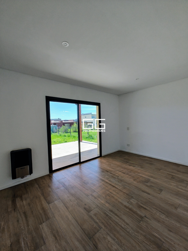 Casa En Area 13 - San Sebastian - Oportunidad - Imagen 23