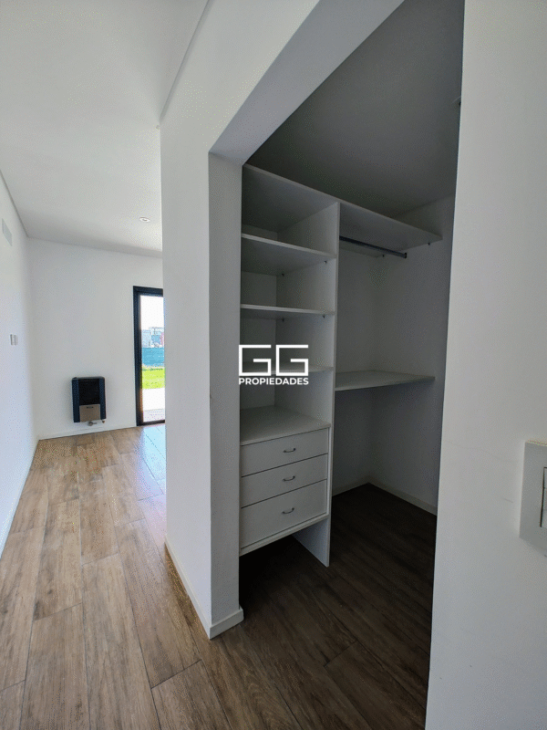 Casa En Area 13 - San Sebastian - Oportunidad - Imagen 19