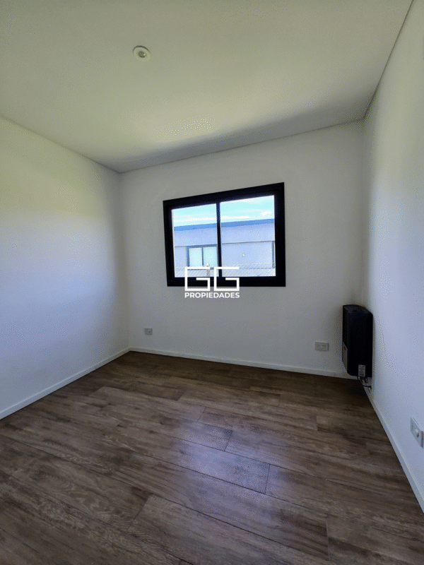 Casa En Area 13 - San Sebastian - Oportunidad - Imagen 17