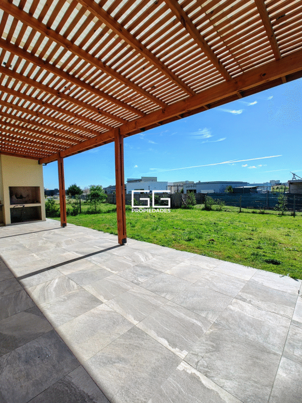 Casa En Area 13 - San Sebastian - Oportunidad - Imagen 25