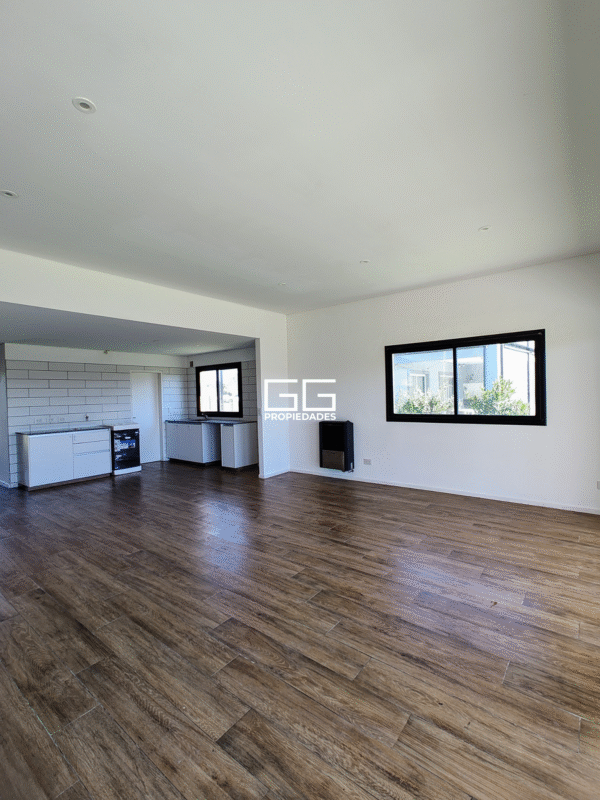Casa En Area 13 - San Sebastian - Oportunidad - Imagen 11